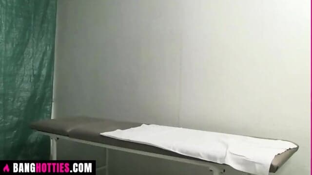 Amateur Anal Threesome at Hospital New Job - Olivia Blu