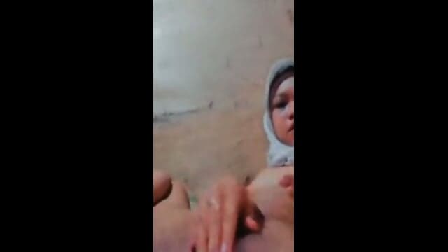 Abg Jilbab SMA Sange Colmek Buat Pascol (Maaa)