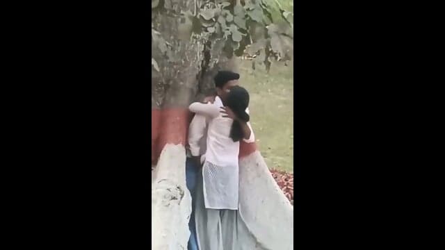 Viral Tamil College Lover Outdoor Romance Secretly Recorded