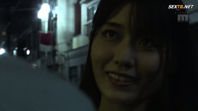 [MIDE-856] After I Missed The Last Train Home During Our Welcoming Party, My Horny And Newly Graduated Female Colleague Asked Me, 