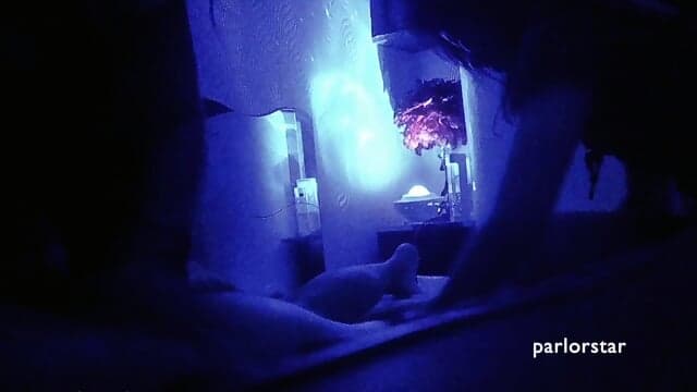Massage and blowjob by 2 asian girls