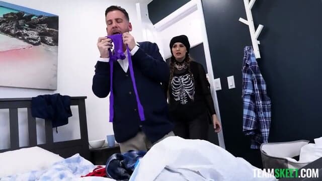 Sofie Reyez – “She’s A Filthy Little Sex Demon!” Goth Tomboy Is Daddy’s New Fucktoy