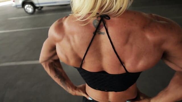 Amanda Snooks - Extreme biceps