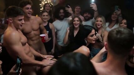 Swinger's Paradise: Brunette Slut Becomes The Main Attraction For Every Man [AI]